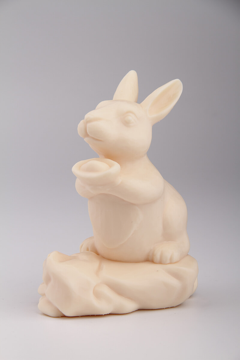 Rabbit-Statue